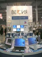 Версия представляет на выставке «Цифромания-2003» сразу 9 новинок — 7 моделей ноутбуков и 2 модели карманных компьютеров ВЕРСИЯ представляет сразу 9 новинок