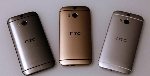 Смартфон HTC One будет доступен в трёх вариантах оформления: матовый металл (Glacial Silver), полированный металл (Gunmetal Gray) и смартфон золотого цвета (Amber Gold)