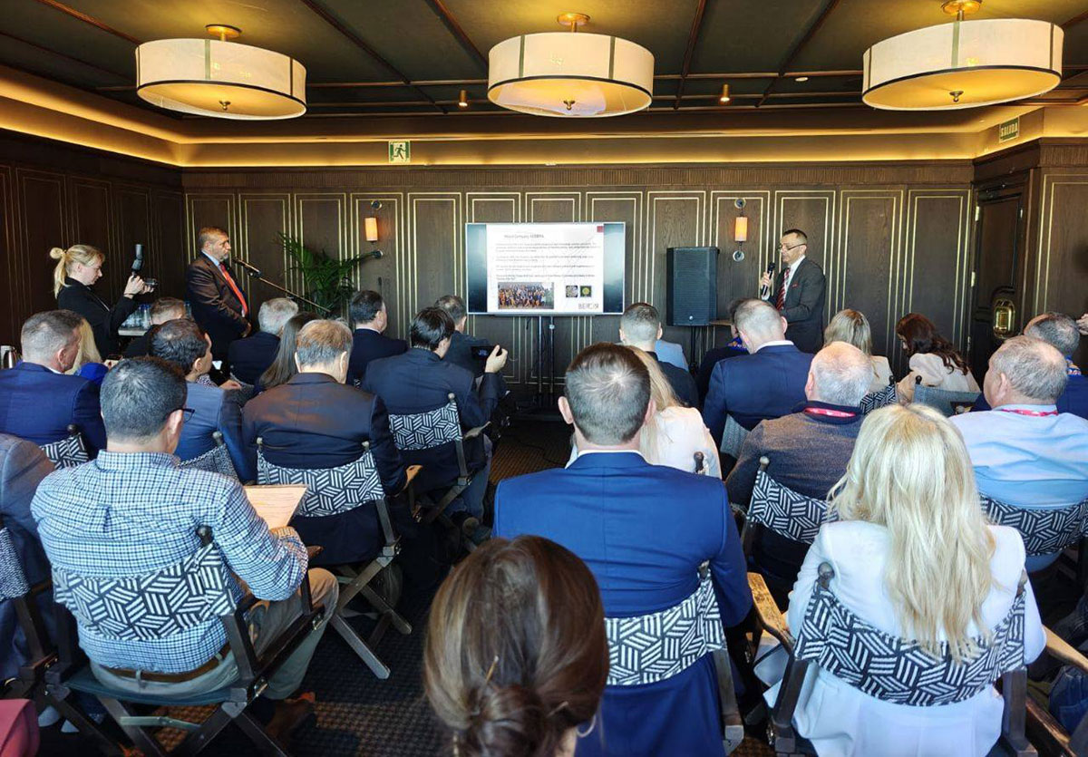 Версія взяла участь у міжнародній промисловій виставці METELEK