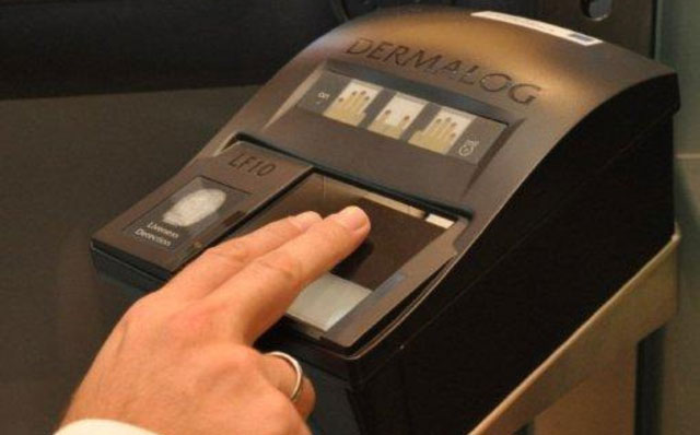 Биометрические сканеры Dermalog LF 10 на контроле границы в аэропорту Цюриха